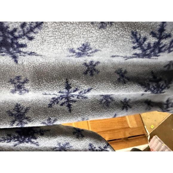 90s Basic Editions Medium Women's Grey Fleece Jacket with Snowflake Pattern - Picture 6 of 7